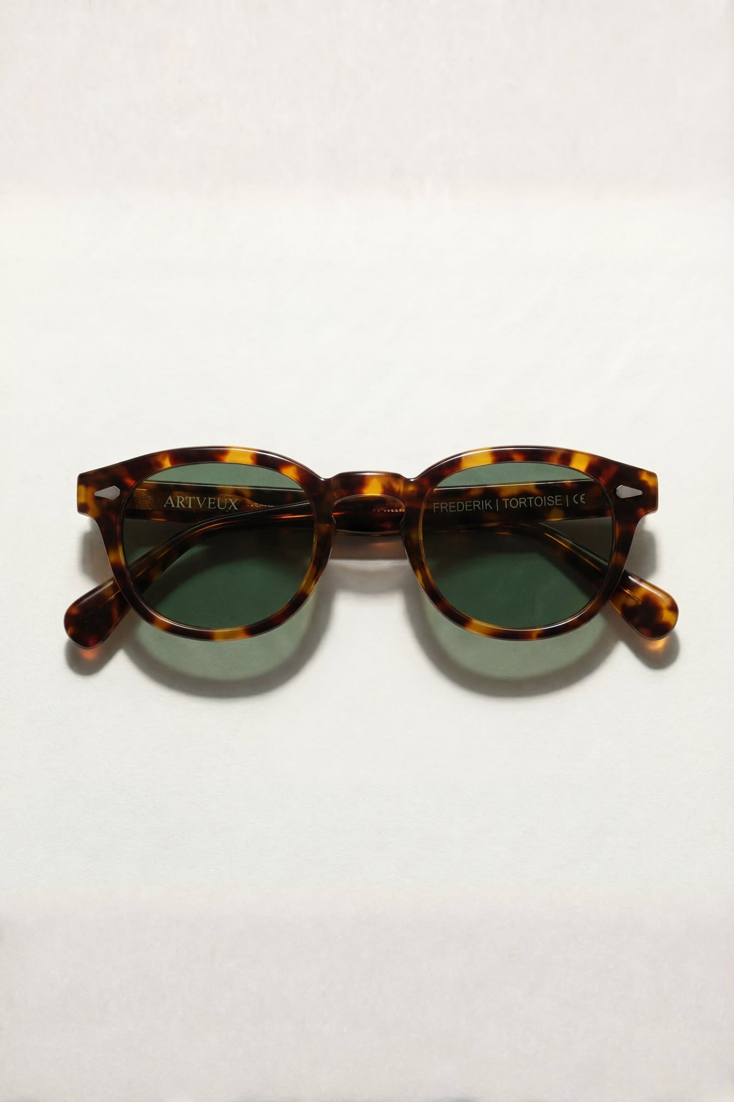 ShadeCore™ - Classic Round Sunglasses